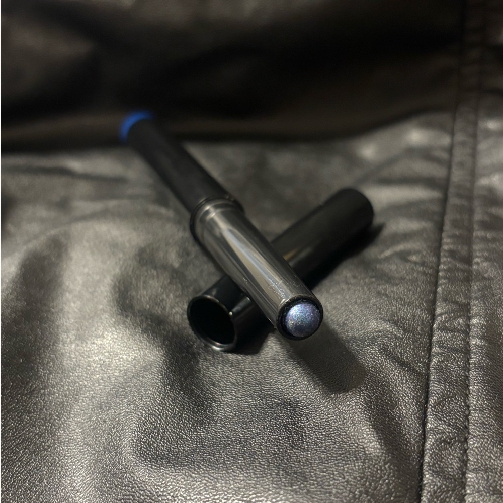 MAC Dazzled Denim Eyeshadow Stick - Picture 4 of 4